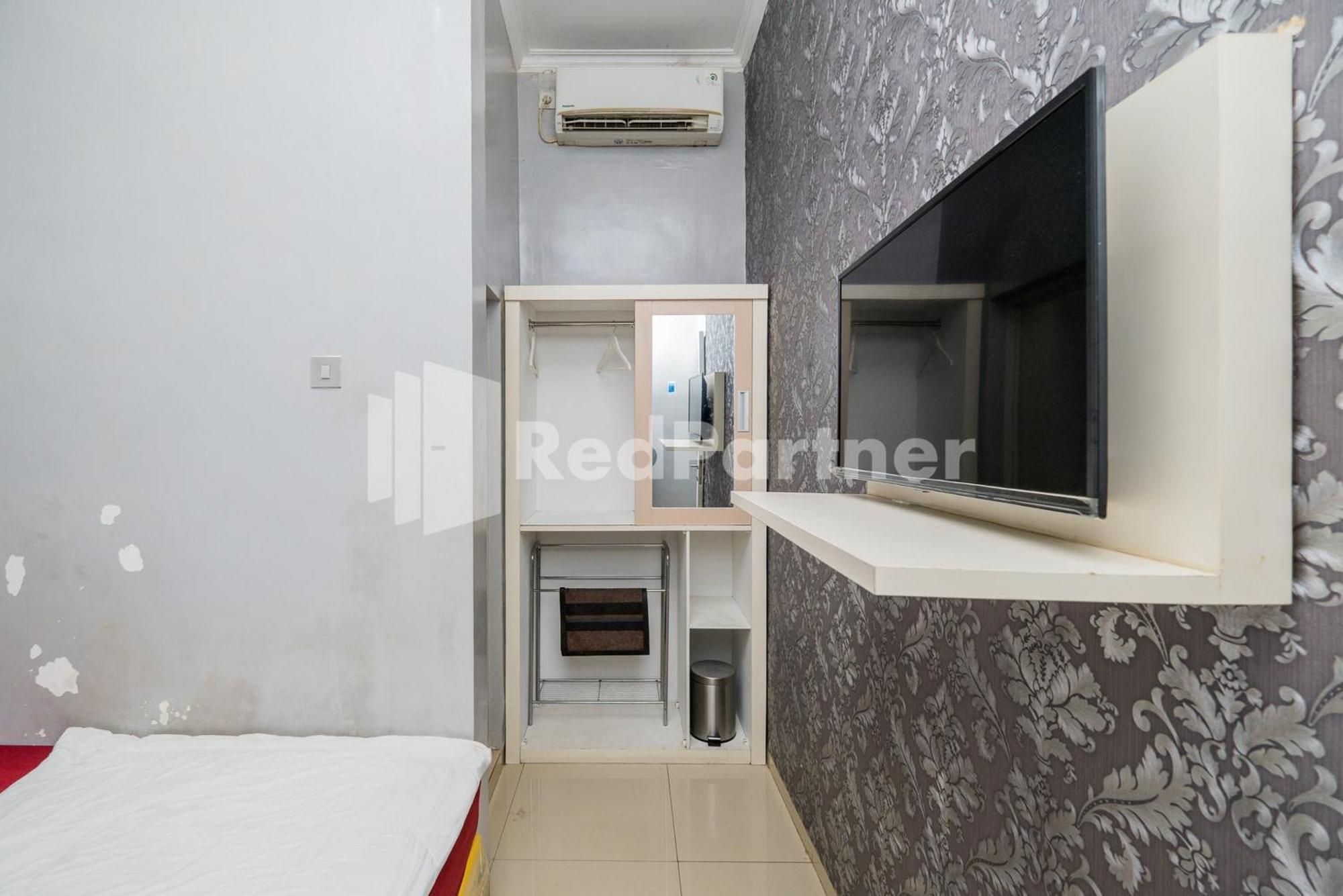 ホテル Omah Kalimosodo Mitra Reddoorz Near Stasiun Malang Kota Baru エクステリア 写真