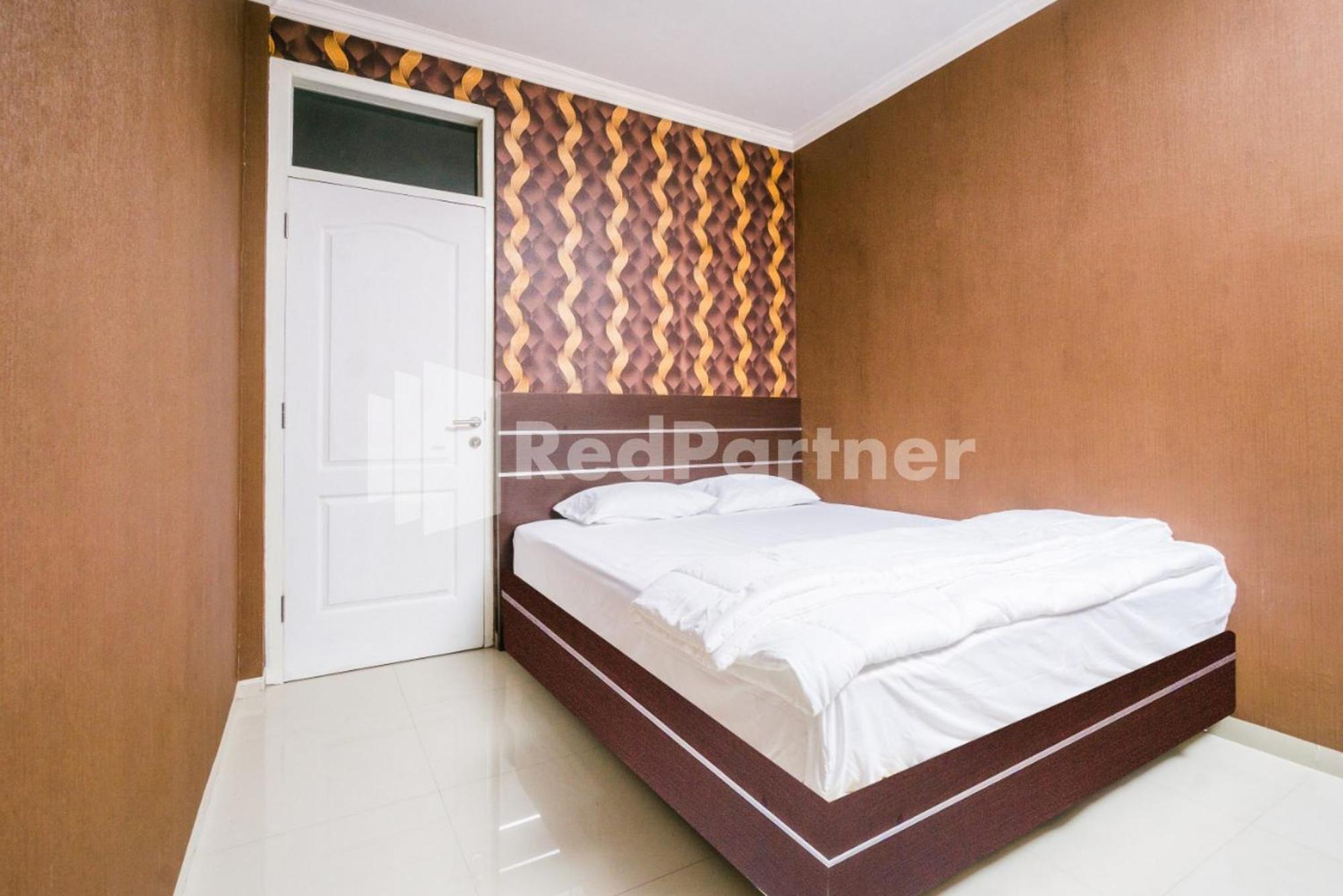 ホテル Omah Kalimosodo Mitra Reddoorz Near Stasiun Malang Kota Baru エクステリア 写真